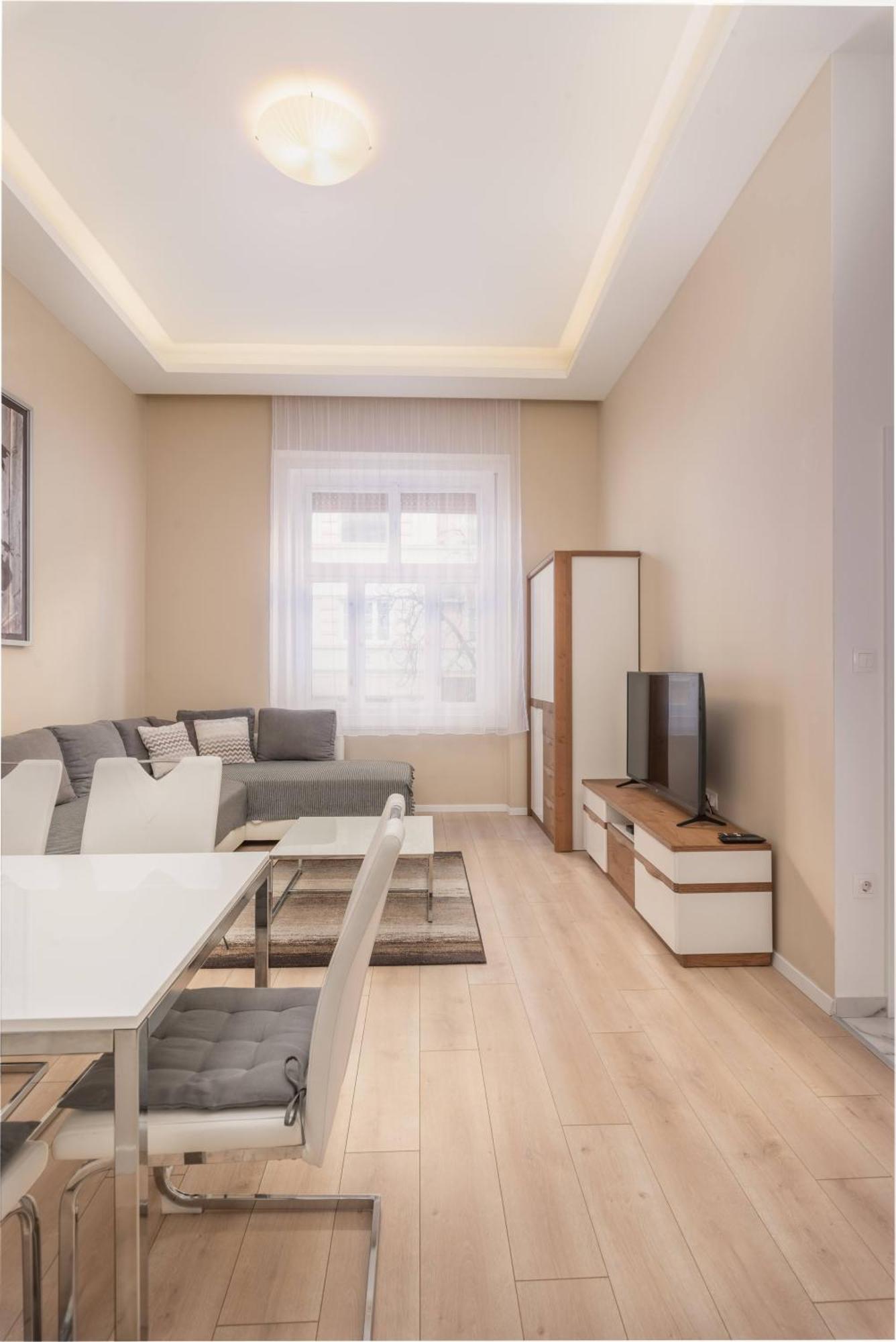 Apartment With 2 Bedrooms Near Gellert Thermal Bath 布达佩斯 外观 照片